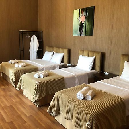 Bookinist Apartment Kutaiszi Kültér fotó