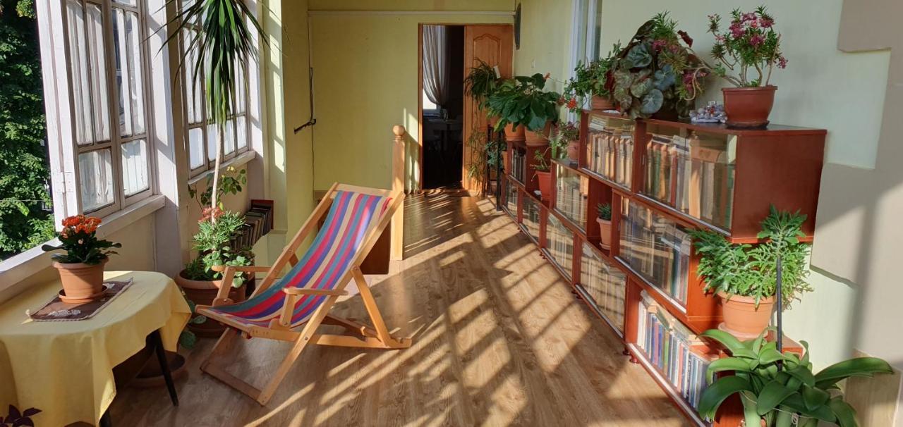 Bookinist Apartment Kutaiszi Kültér fotó