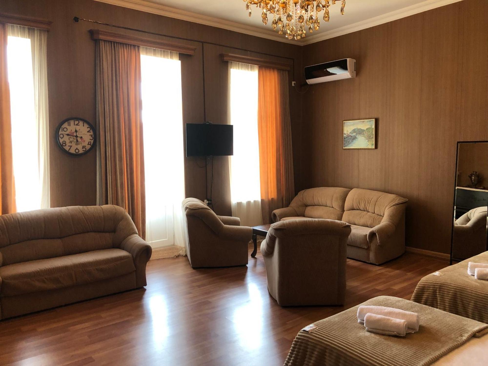 Bookinist Apartment Kutaiszi Kültér fotó